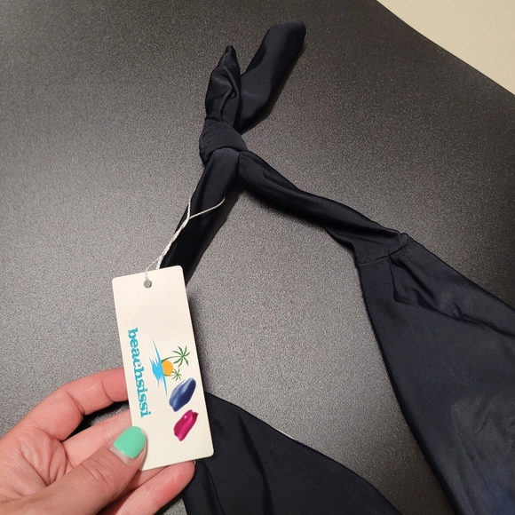 Beachsisi Baithing Suit - Picture 7 of 9